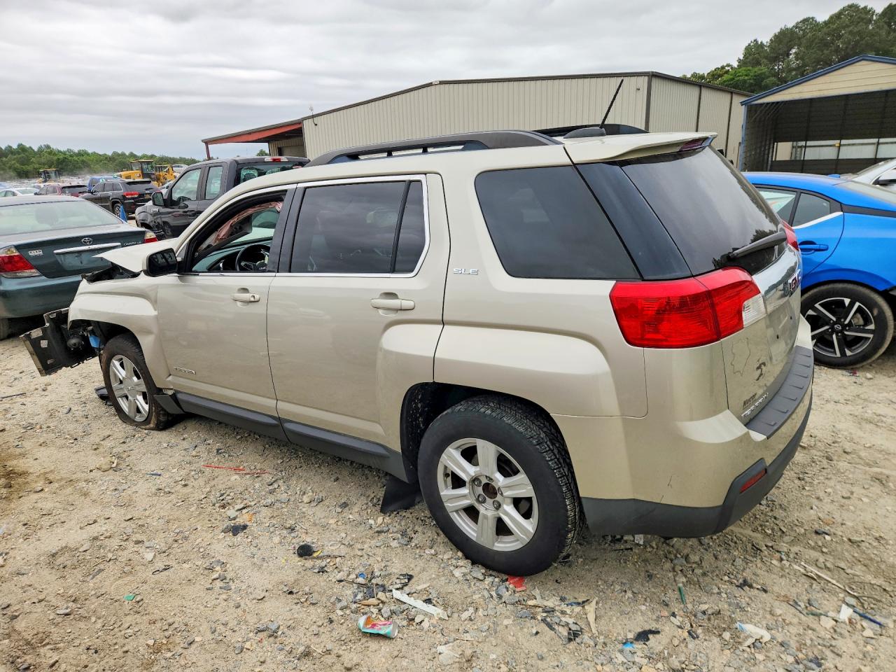 2015 GMC TERRAIN SLE photo 4