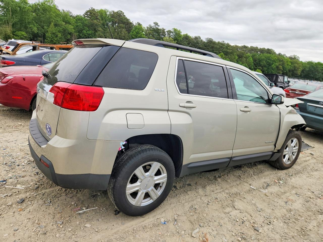 2015 GMC TERRAIN SLE photo 7