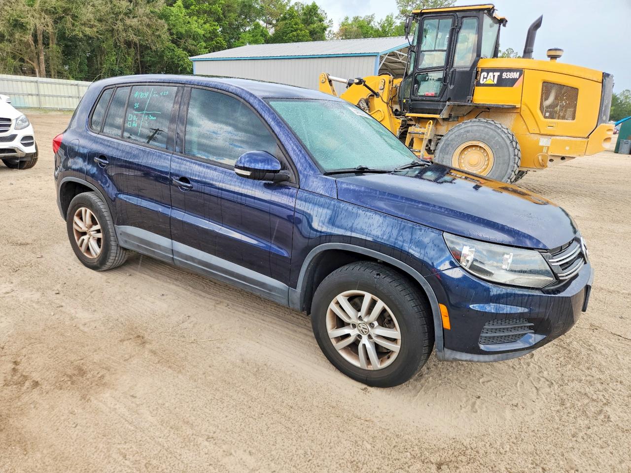2013 VOLKSWAGEN TIGUAN S photo 7