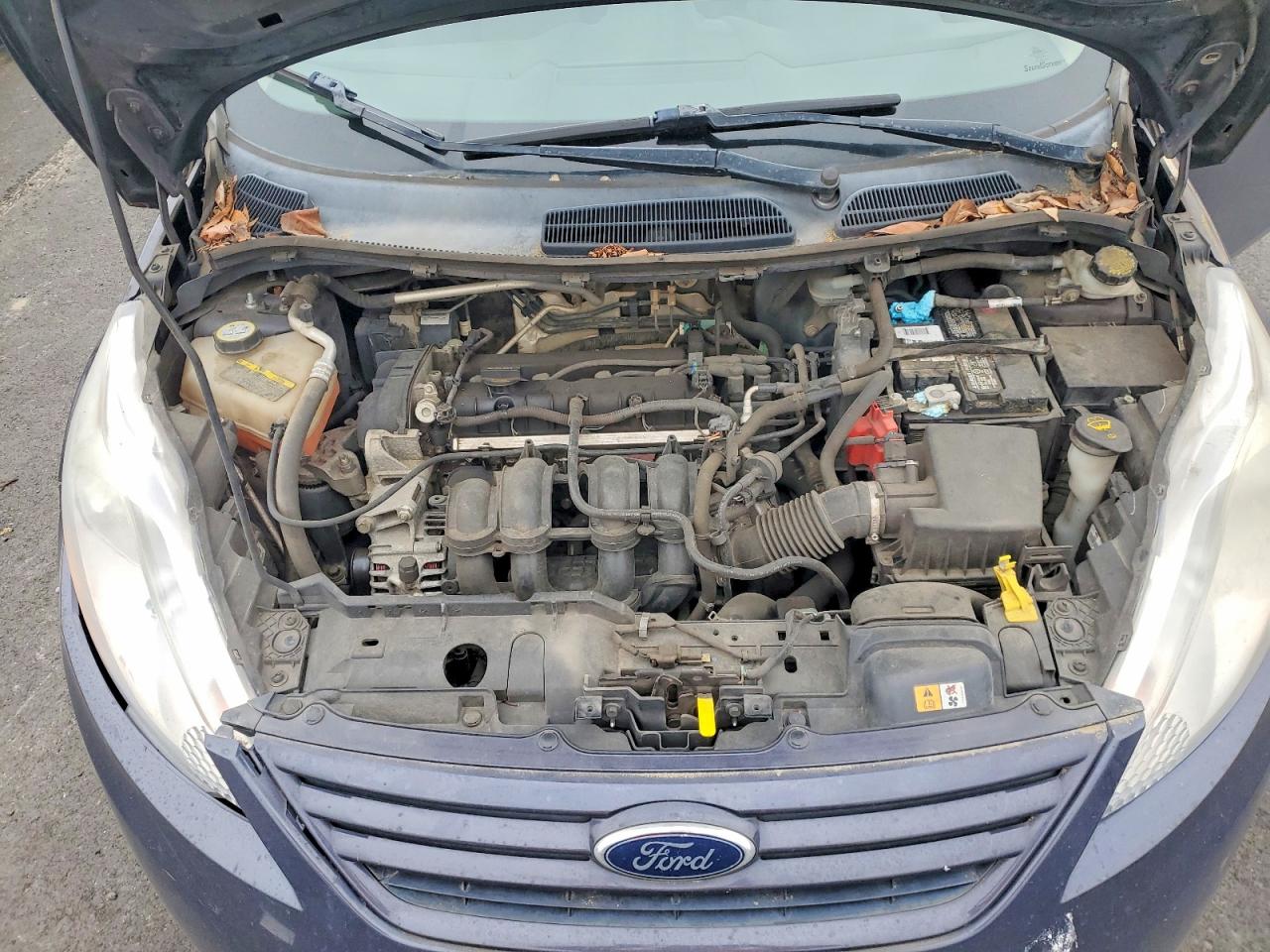 2012 FORD FIESTA S photo 21