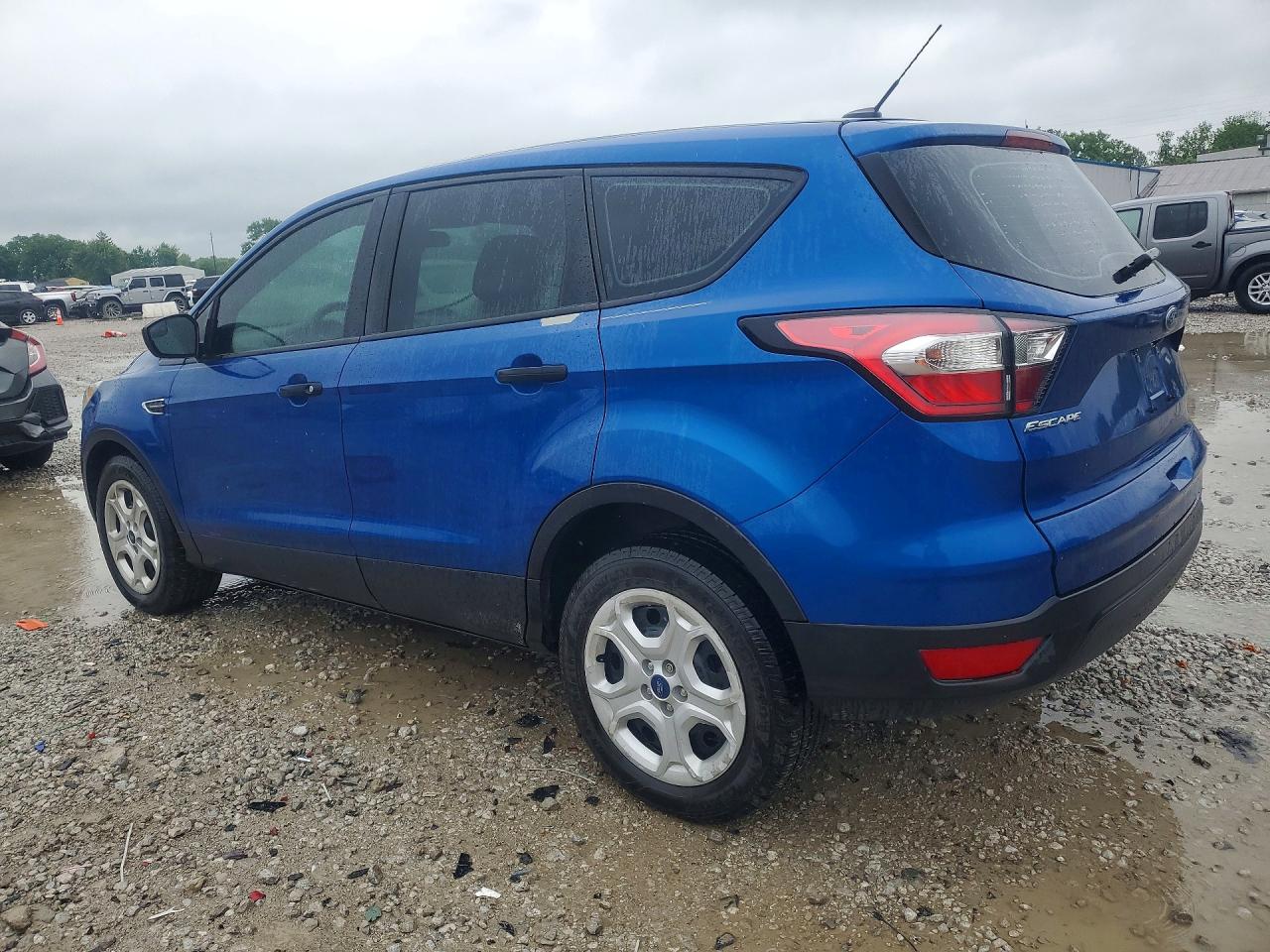 2017 FORD ESCAPE S photo 4