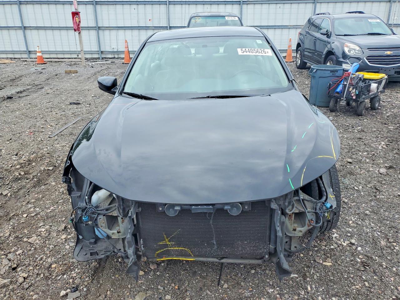 2016 HONDA ACCORD LX photo 9