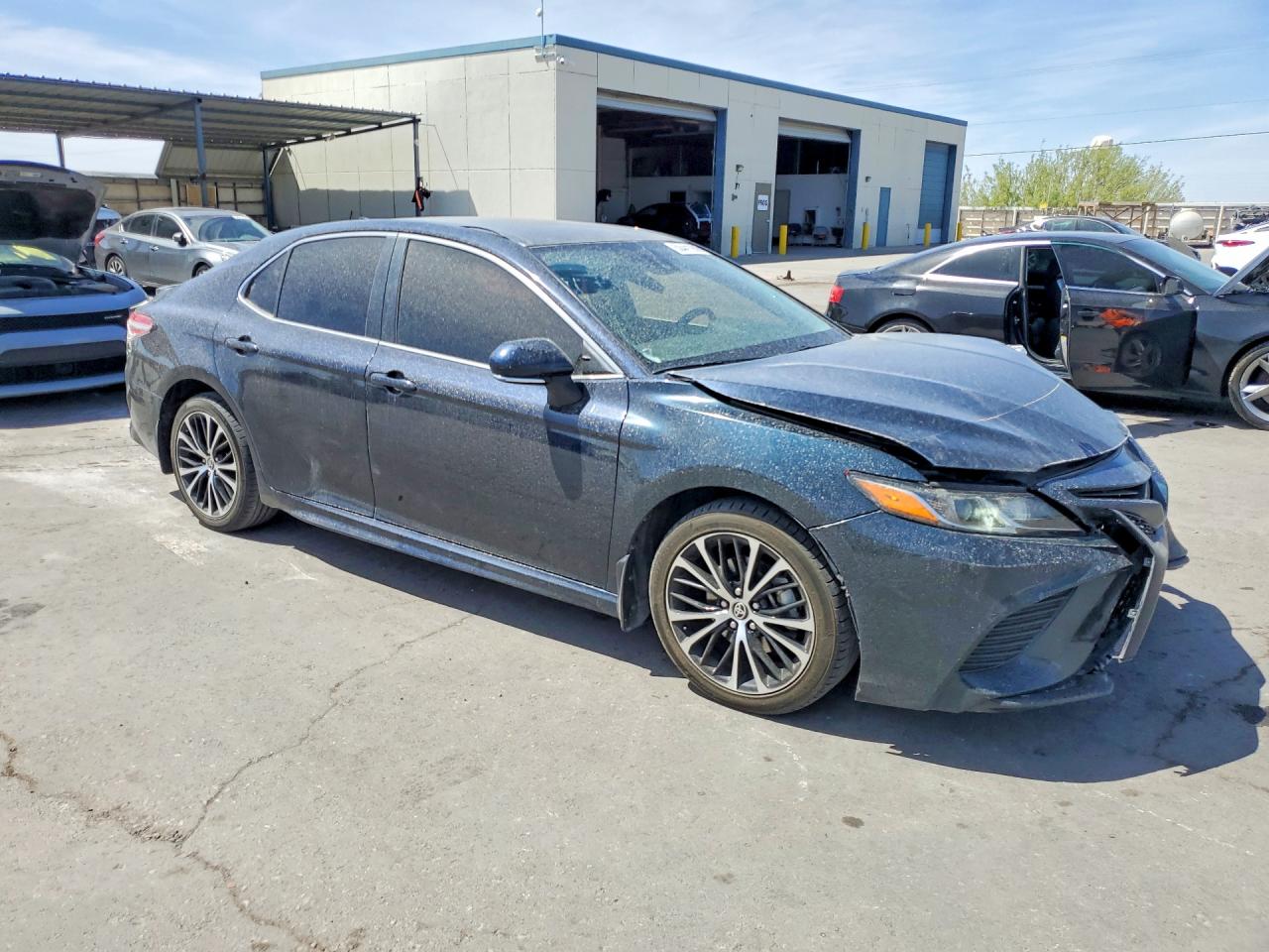 2020 TOYOTA CAMRY SE photo 7