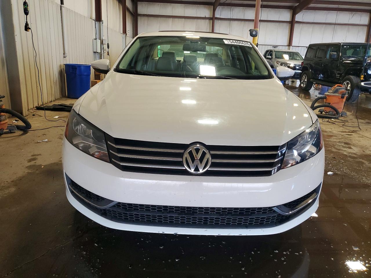 2012 VOLKSWAGEN PASSAT SE photo 5