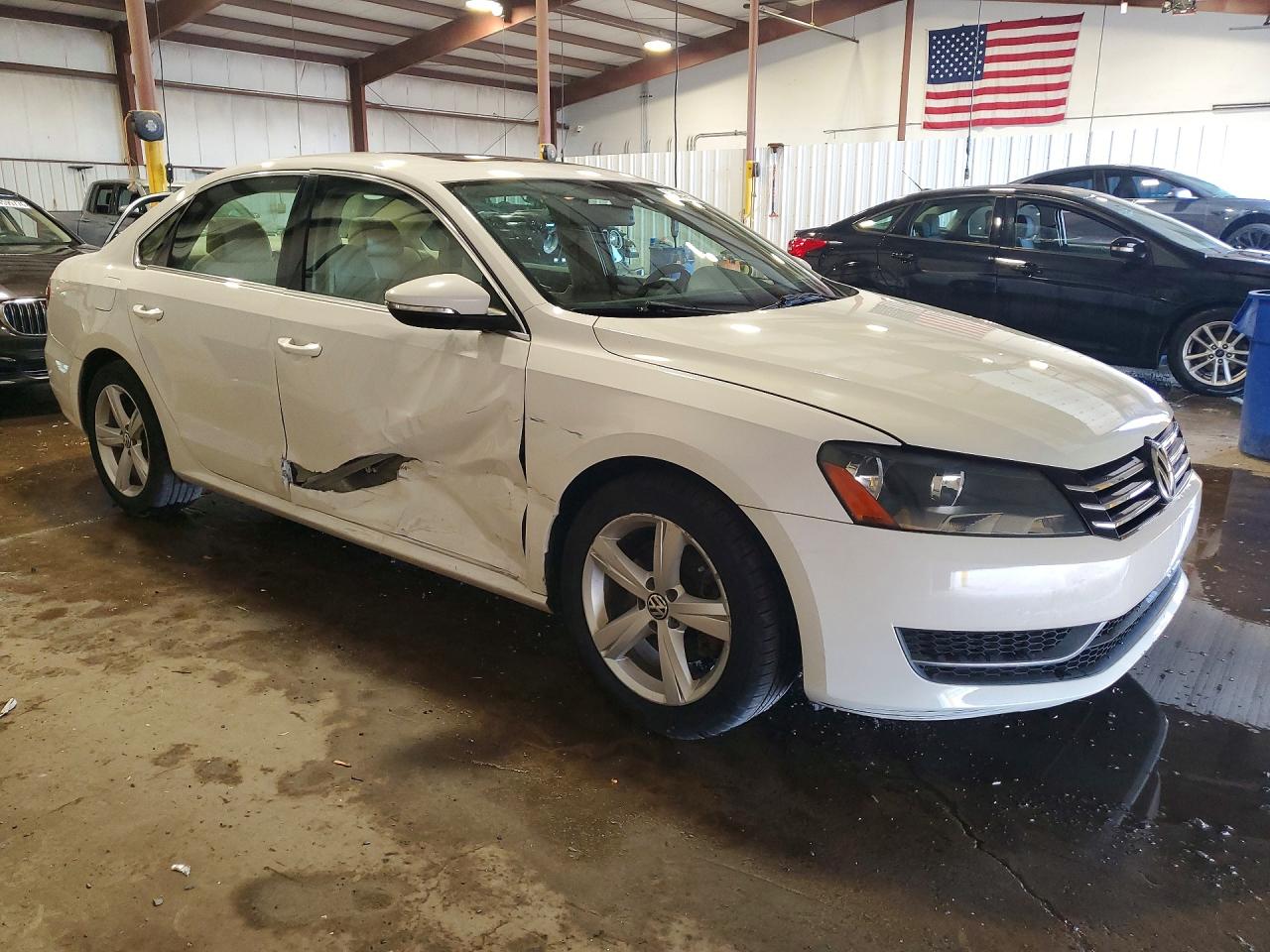 2012 VOLKSWAGEN PASSAT SE photo 4