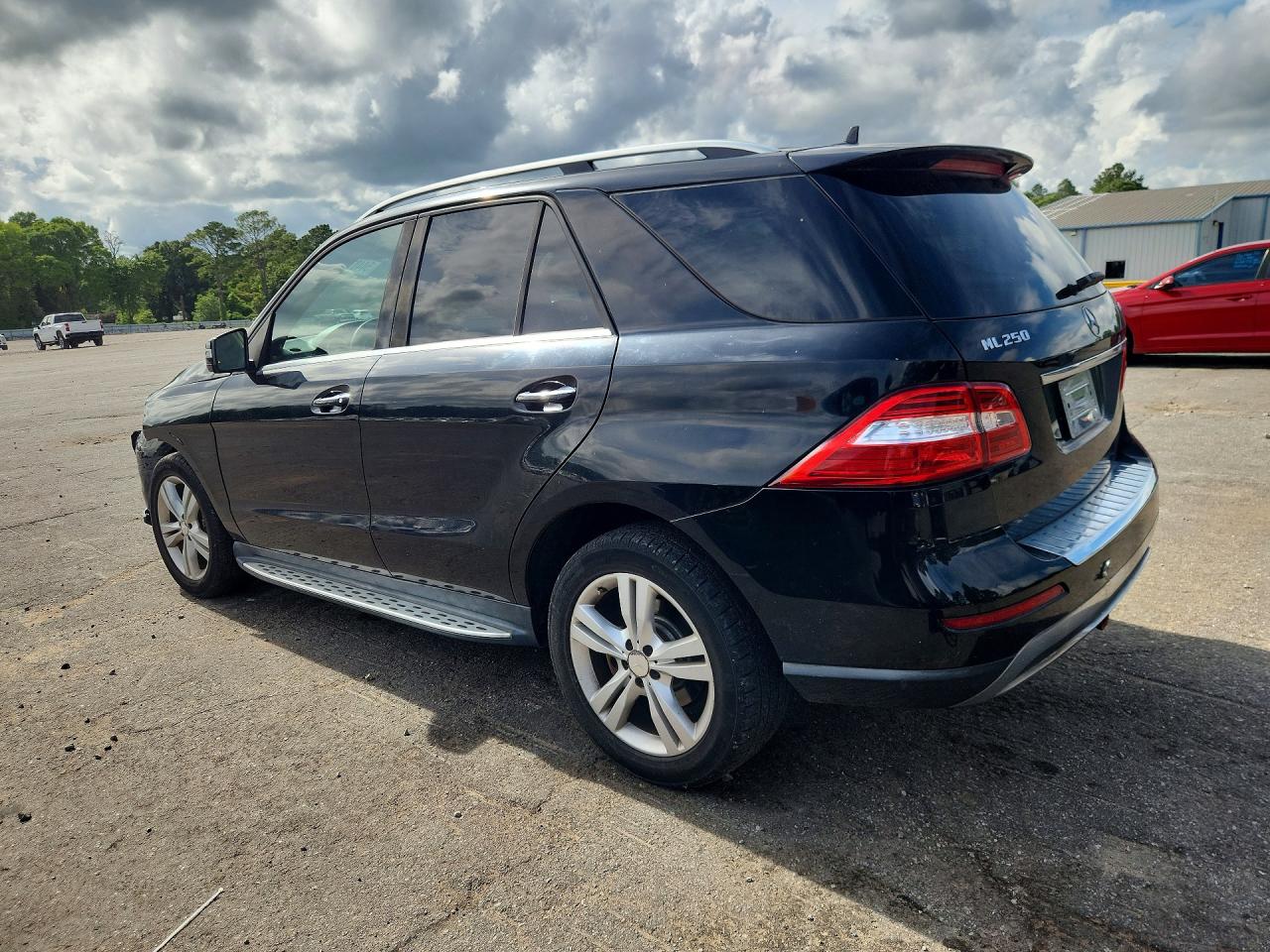 2015 MERCEDES-BENZ ML 250 BLUETEC photo 4
