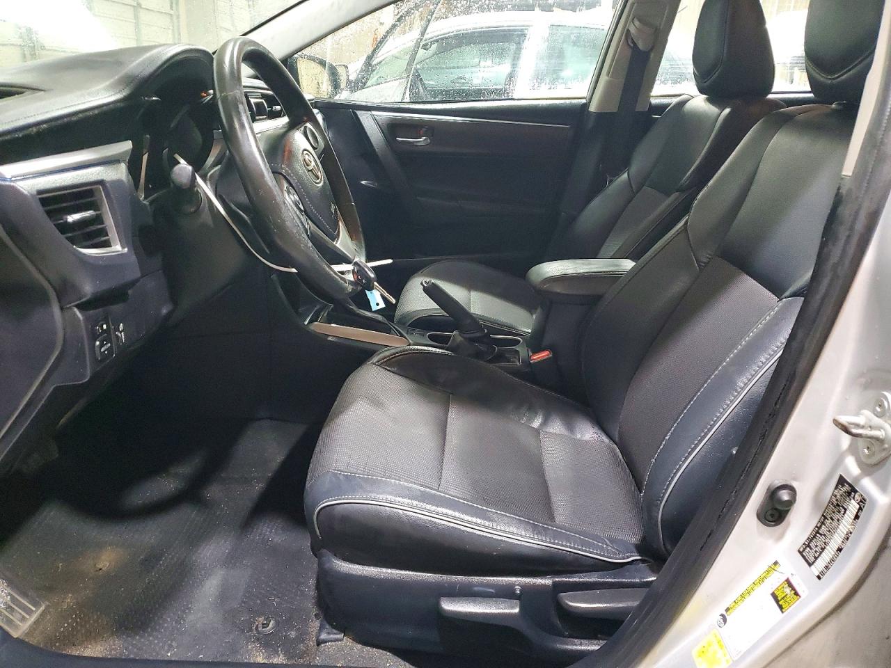2014 TOYOTA COROLLA S PLUS photo 13