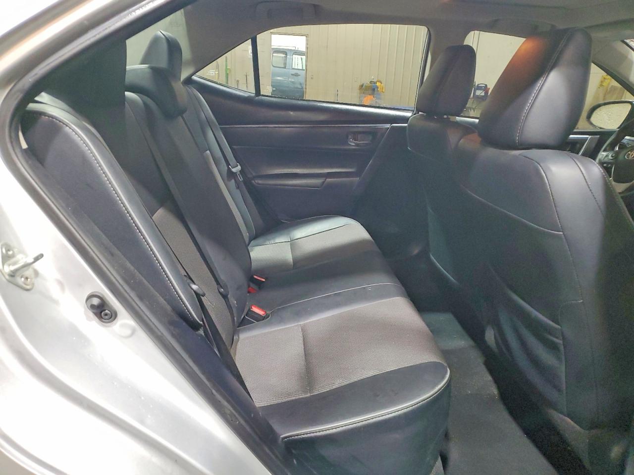 2014 TOYOTA COROLLA S PLUS photo 19