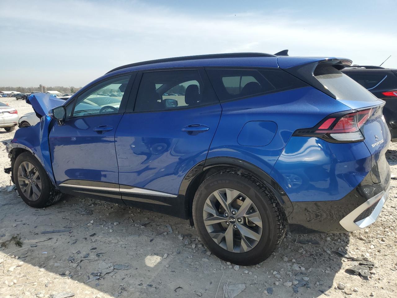2023 KIA SPORTAGE SX photo 3
