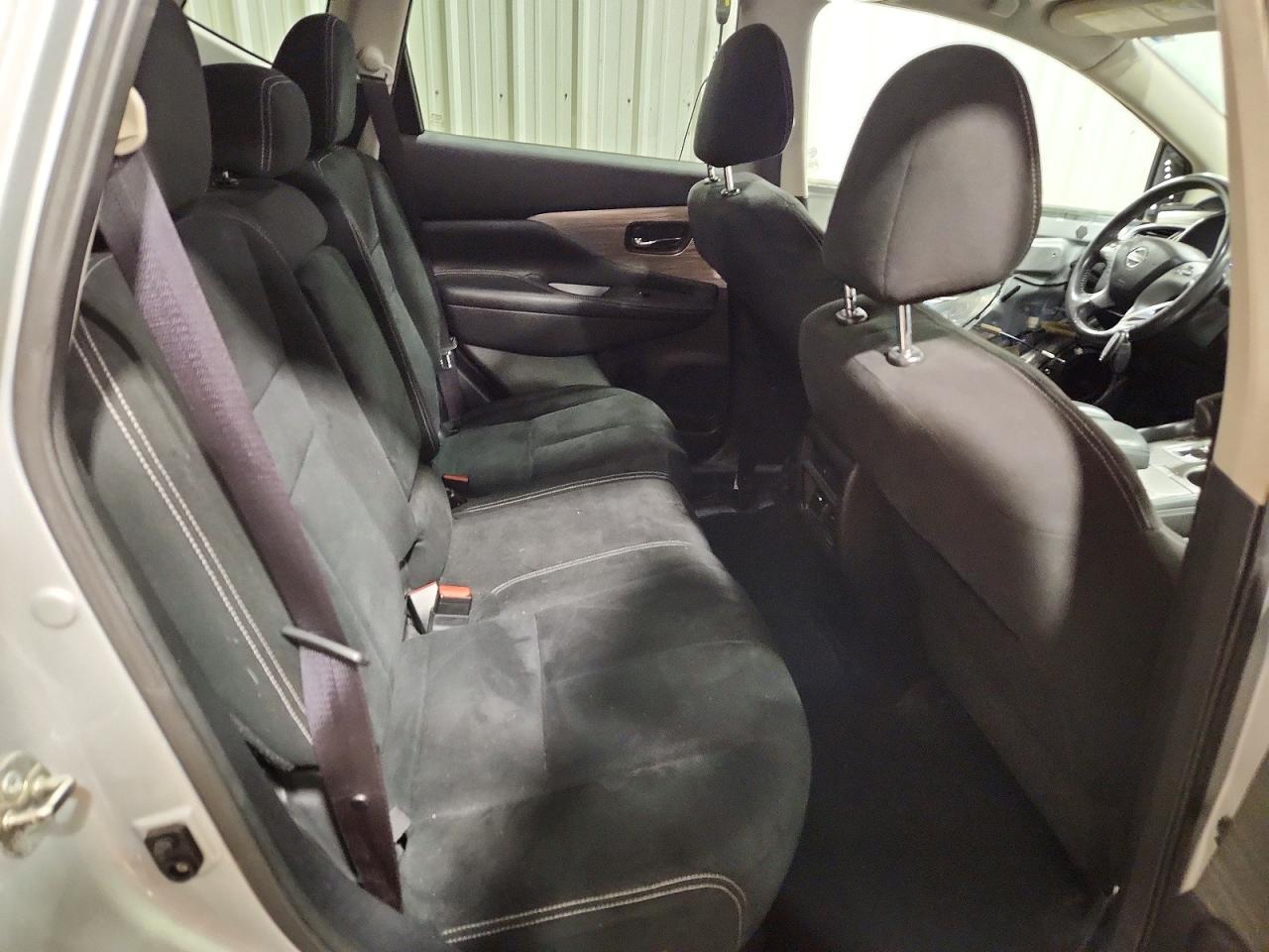 2015 NISSAN MURANO SV photo 11