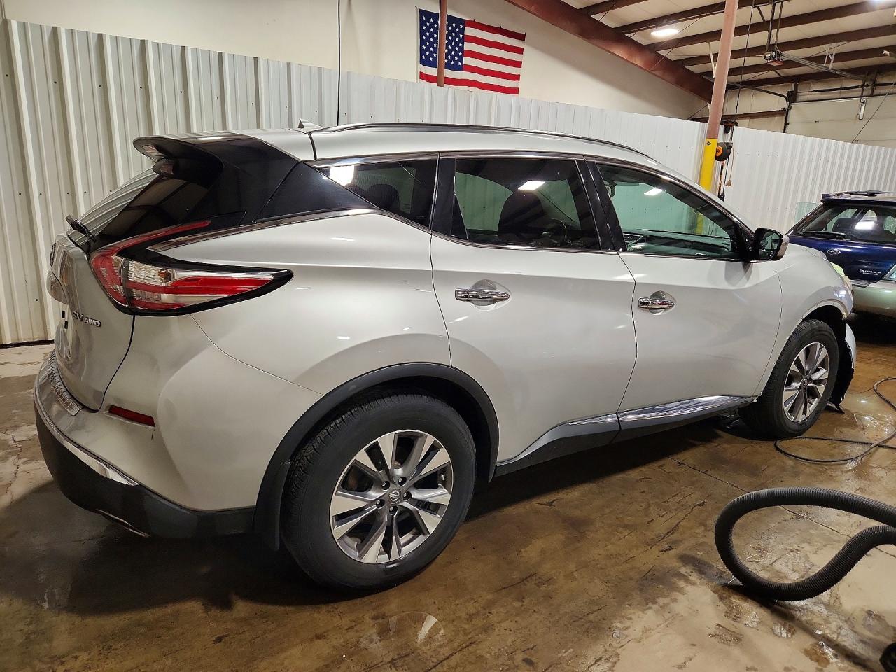 2015 NISSAN MURANO SV photo 3
