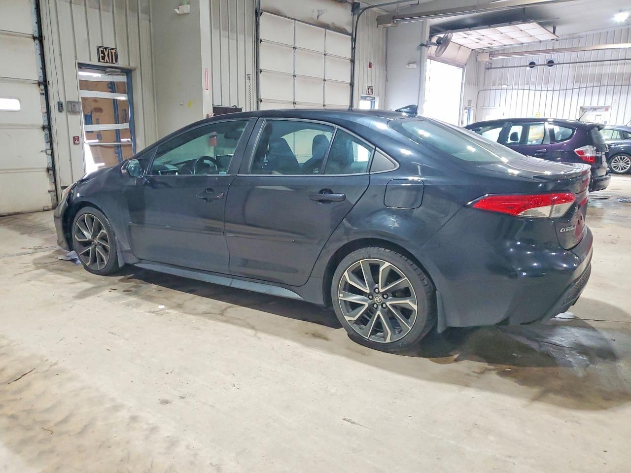2020 TOYOTA COROLLA SE photo 3