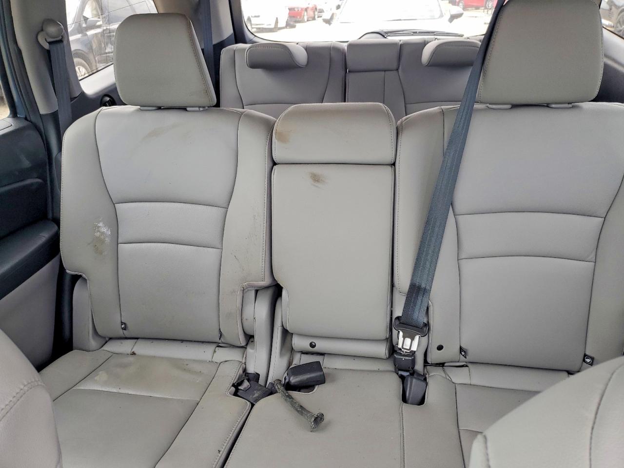 2016 HONDA PILOT EXL photo 19