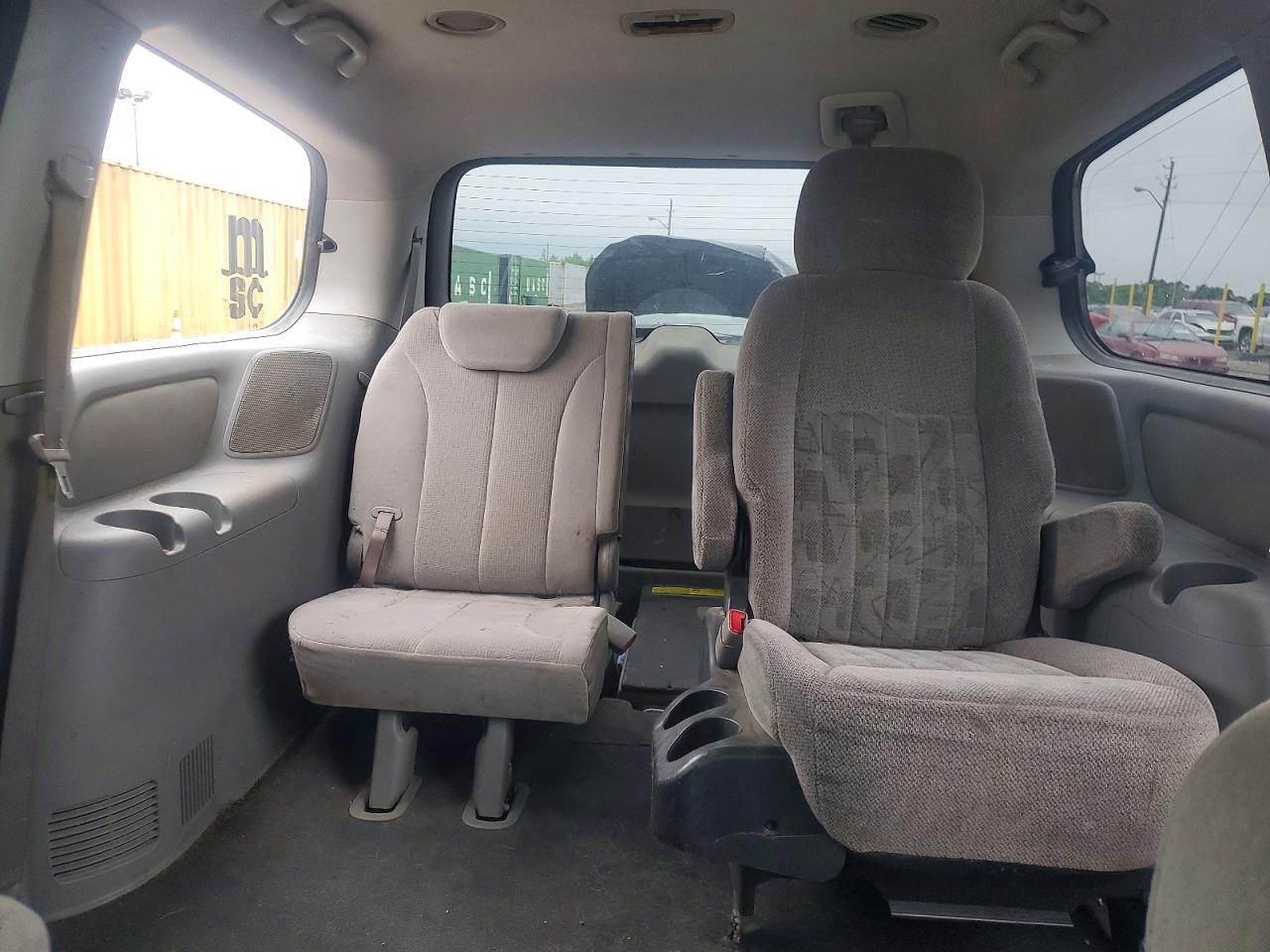 2008 KIA SEDONA LX photo 10