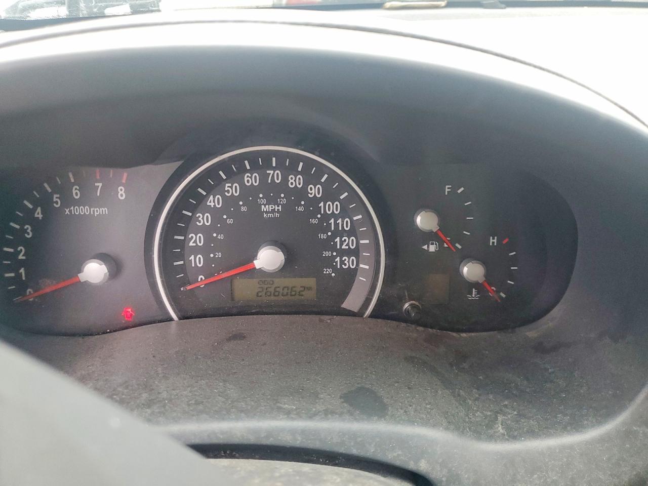 2008 KIA SEDONA LX photo 9