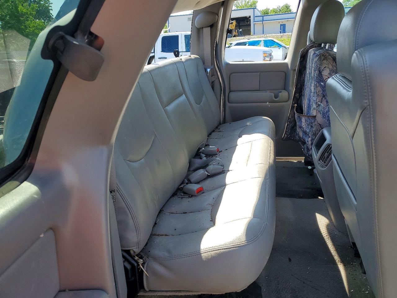 2004 GMC NEW SIERRA K1500 photo 28