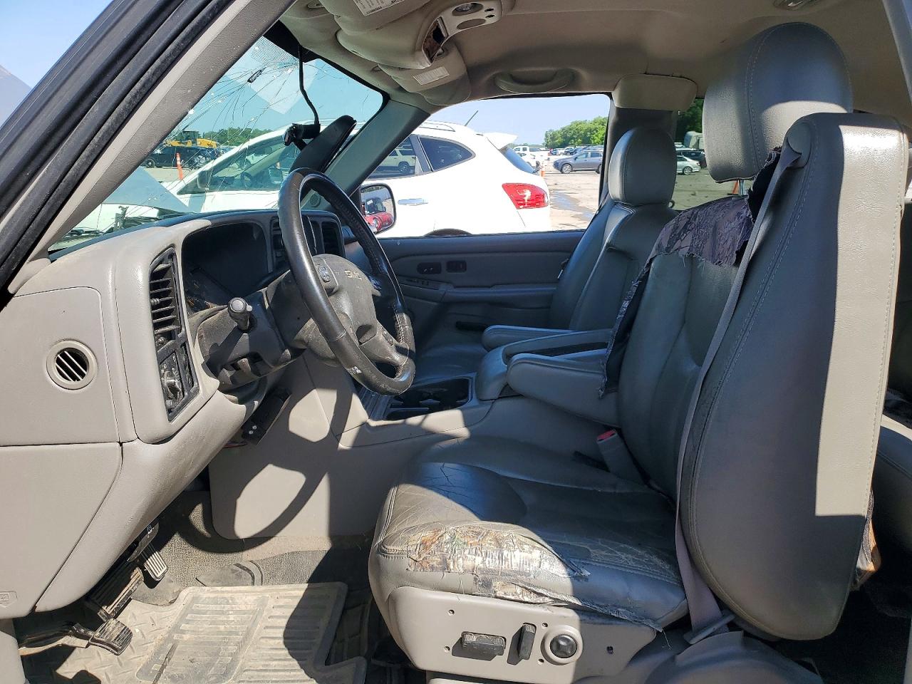 2004 GMC NEW SIERRA K1500 photo 19