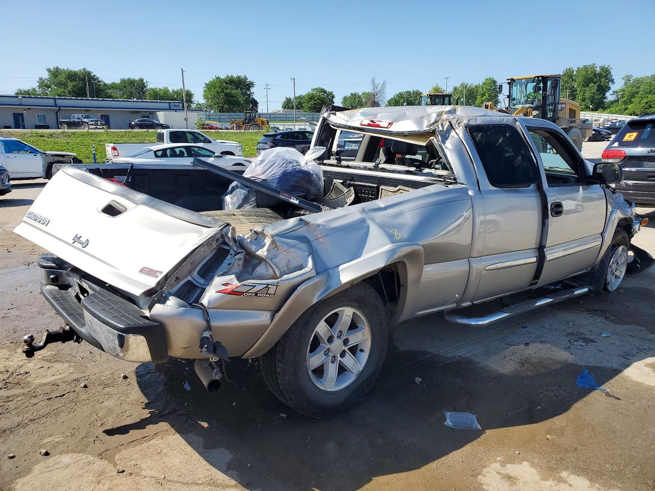 2004 GMC NEW SIERRA K1500 photo 7