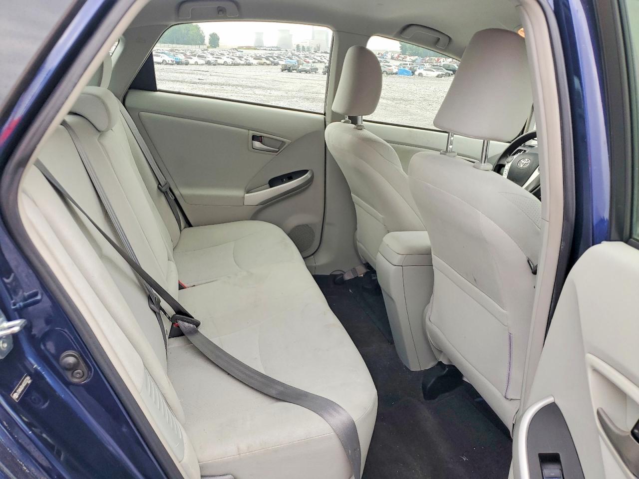 2012 TOYOTA PRIUS TWO photo 19
