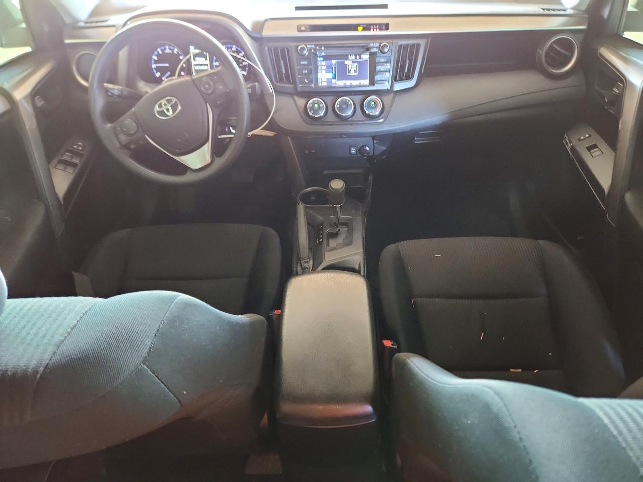 2018 TOYOTA RAV4 LE photo 7