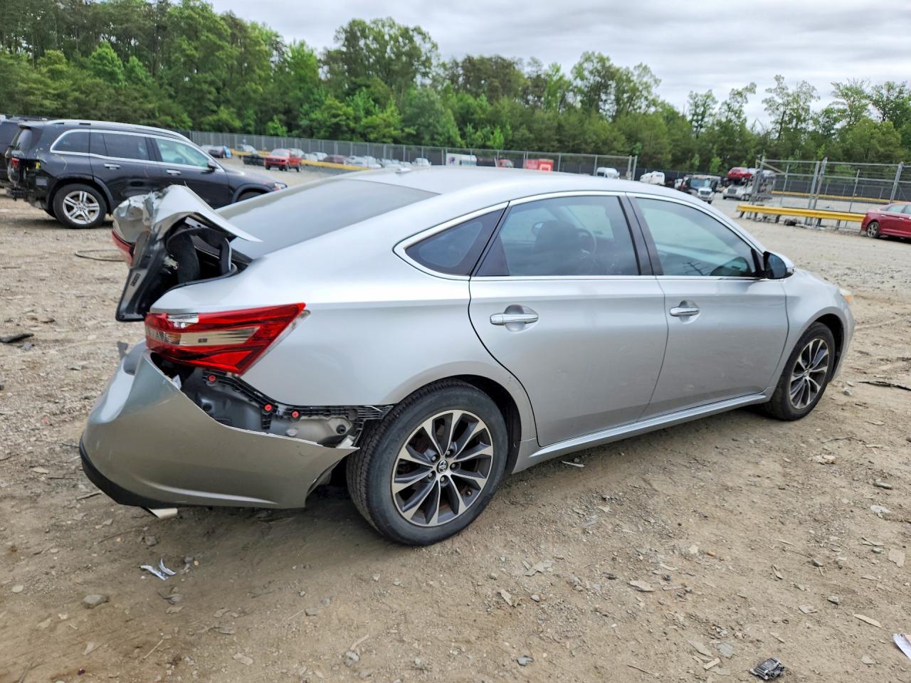 2016 TOYOTA AVALON XLE PREMIUM photo 7