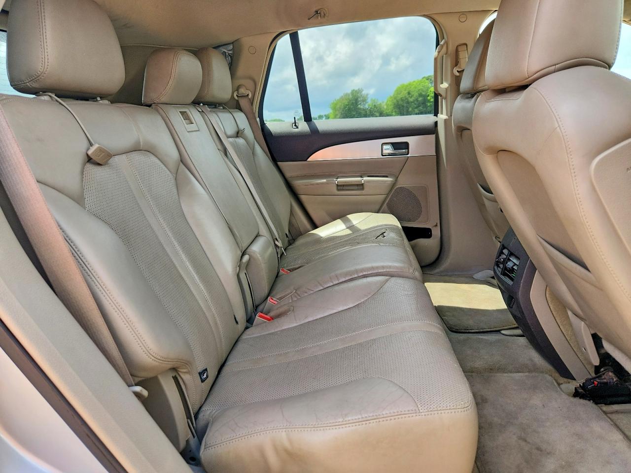 2011 LINCOLN MKX photo 11