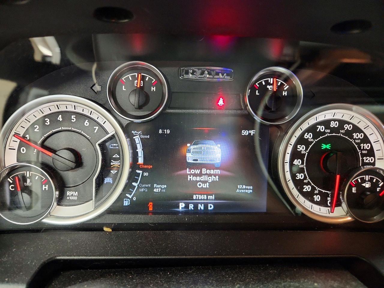 2014 RAM 1500 SLT photo 25