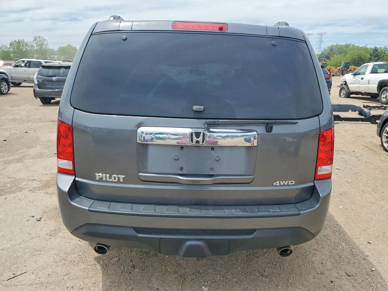2012 HONDA PILOT EXL photo 11