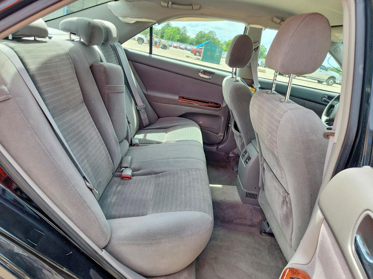 2005 TOYOTA CAMRY XLE photo 19