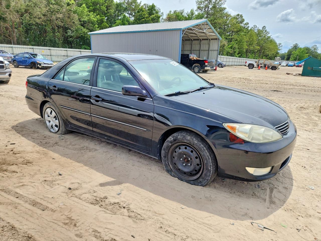 2005 TOYOTA CAMRY XLE photo 7