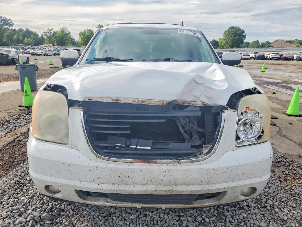 2009 GMC YUKON XL C1500 SLT photo 9