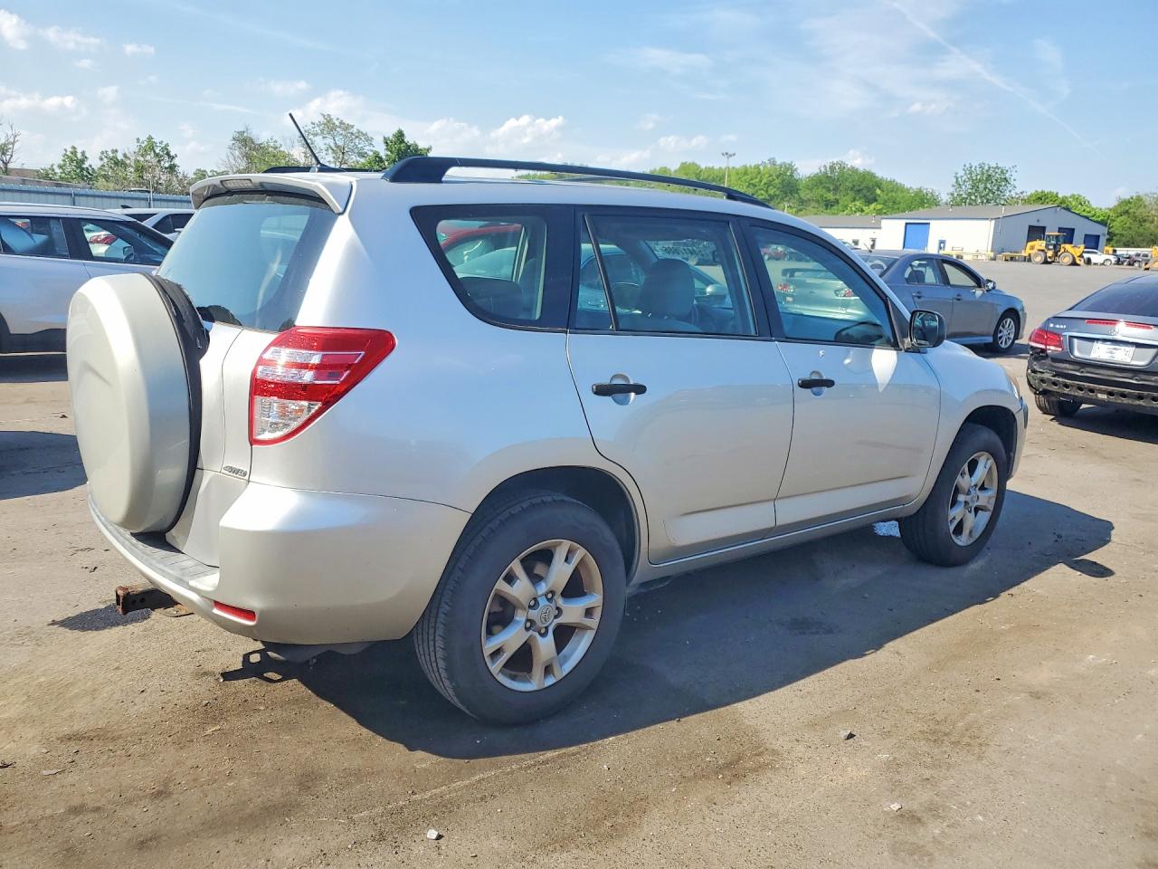 2010 TOYOTA RAV4 BASE photo 5