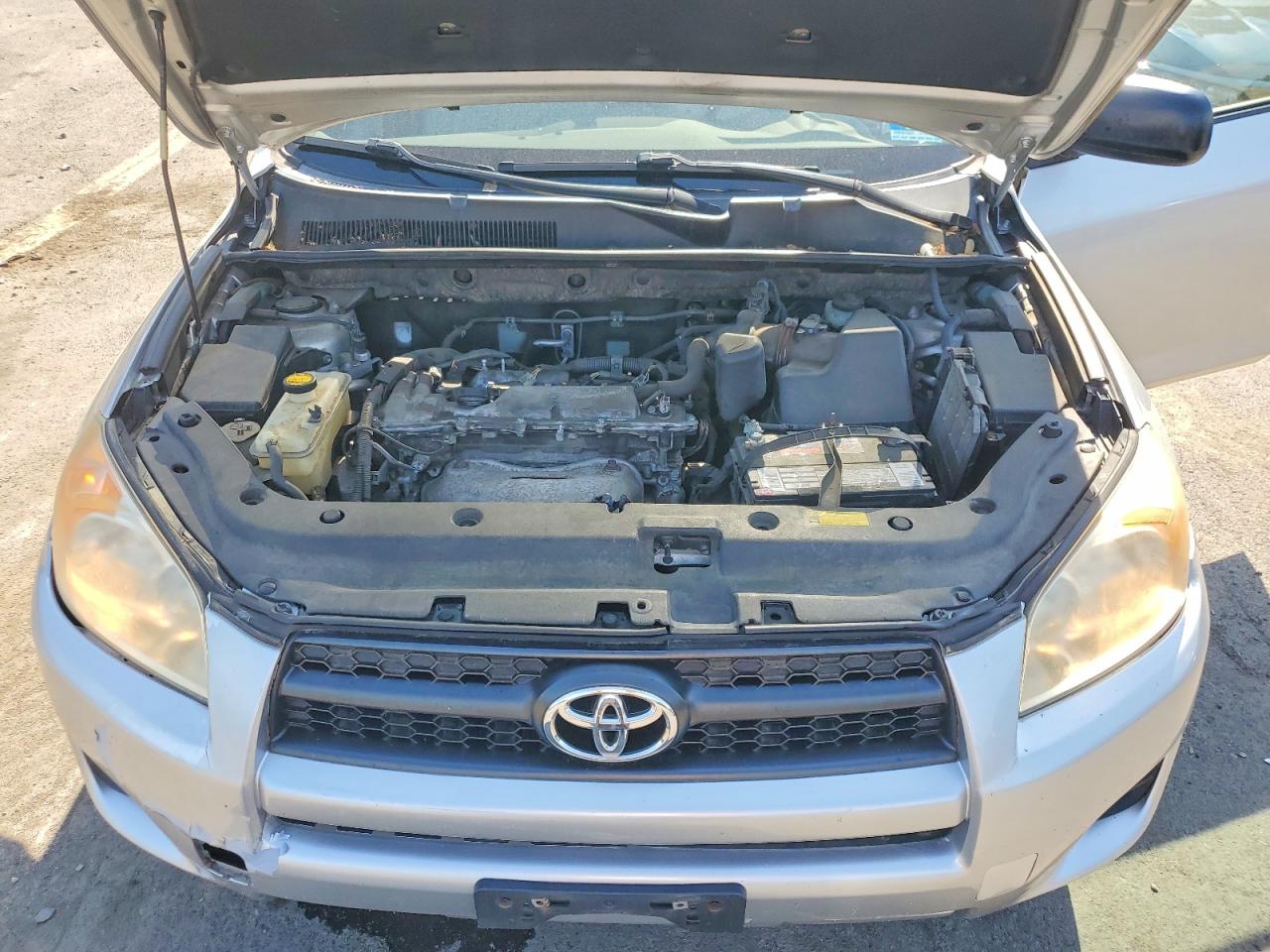 2010 TOYOTA RAV4 BASE photo 21