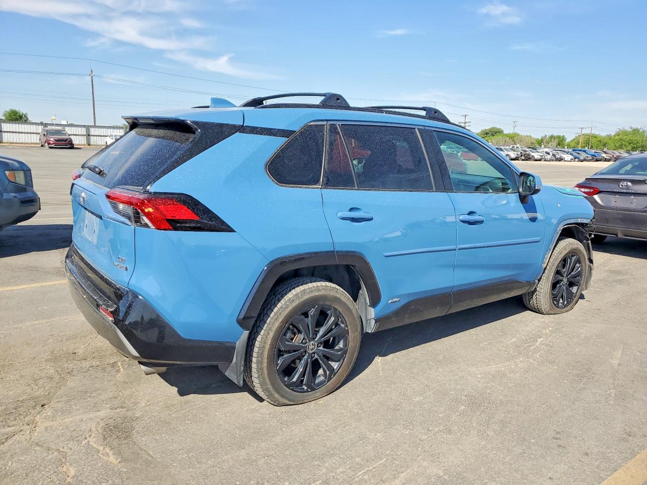 2022 TOYOTA RAV4 SE photo 5