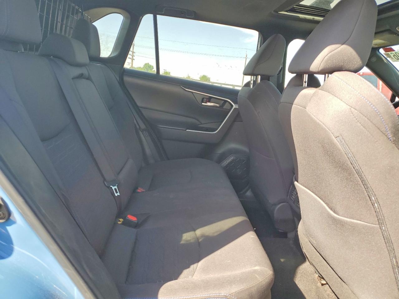 2022 TOYOTA RAV4 SE photo 21