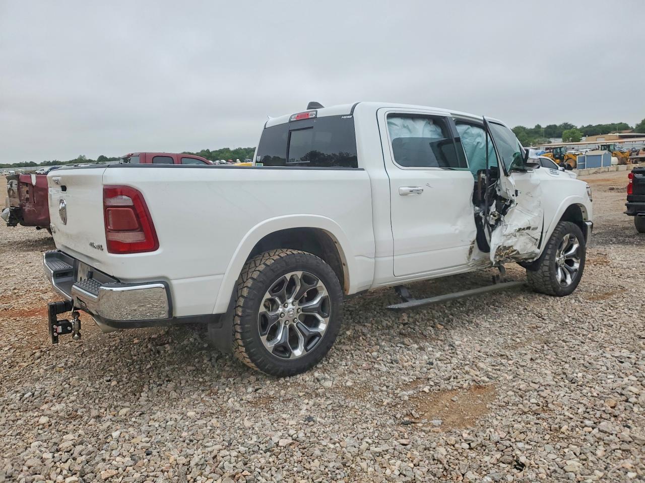 2019 RAM 1500 LONGHORN photo 5