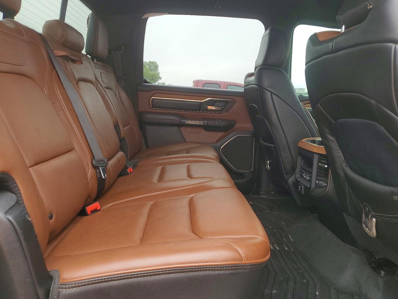 2019 RAM 1500 LONGHORN photo 19