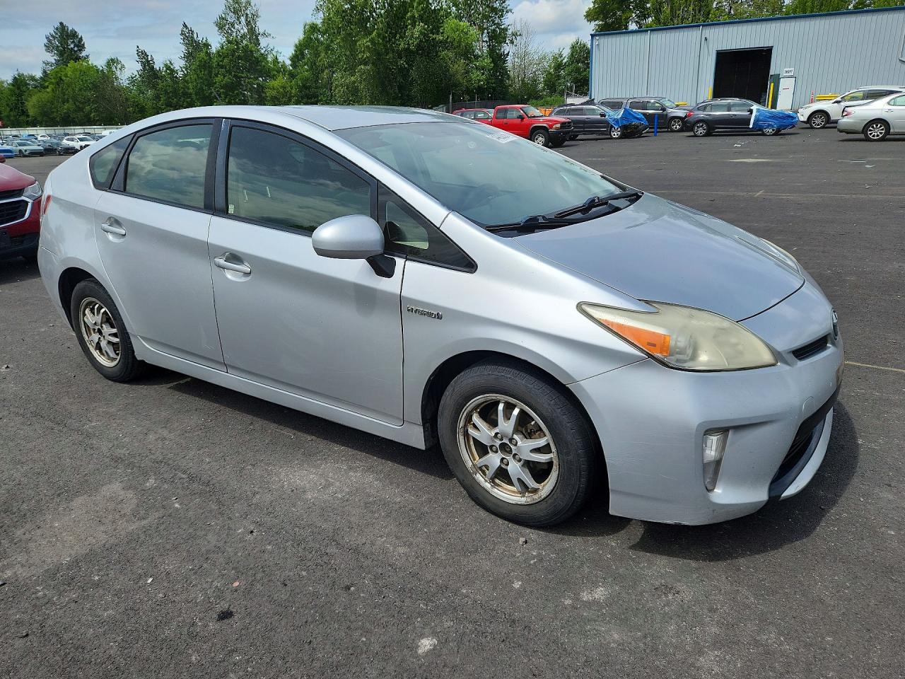2013 TOYOTA PRIUS TWO photo 7