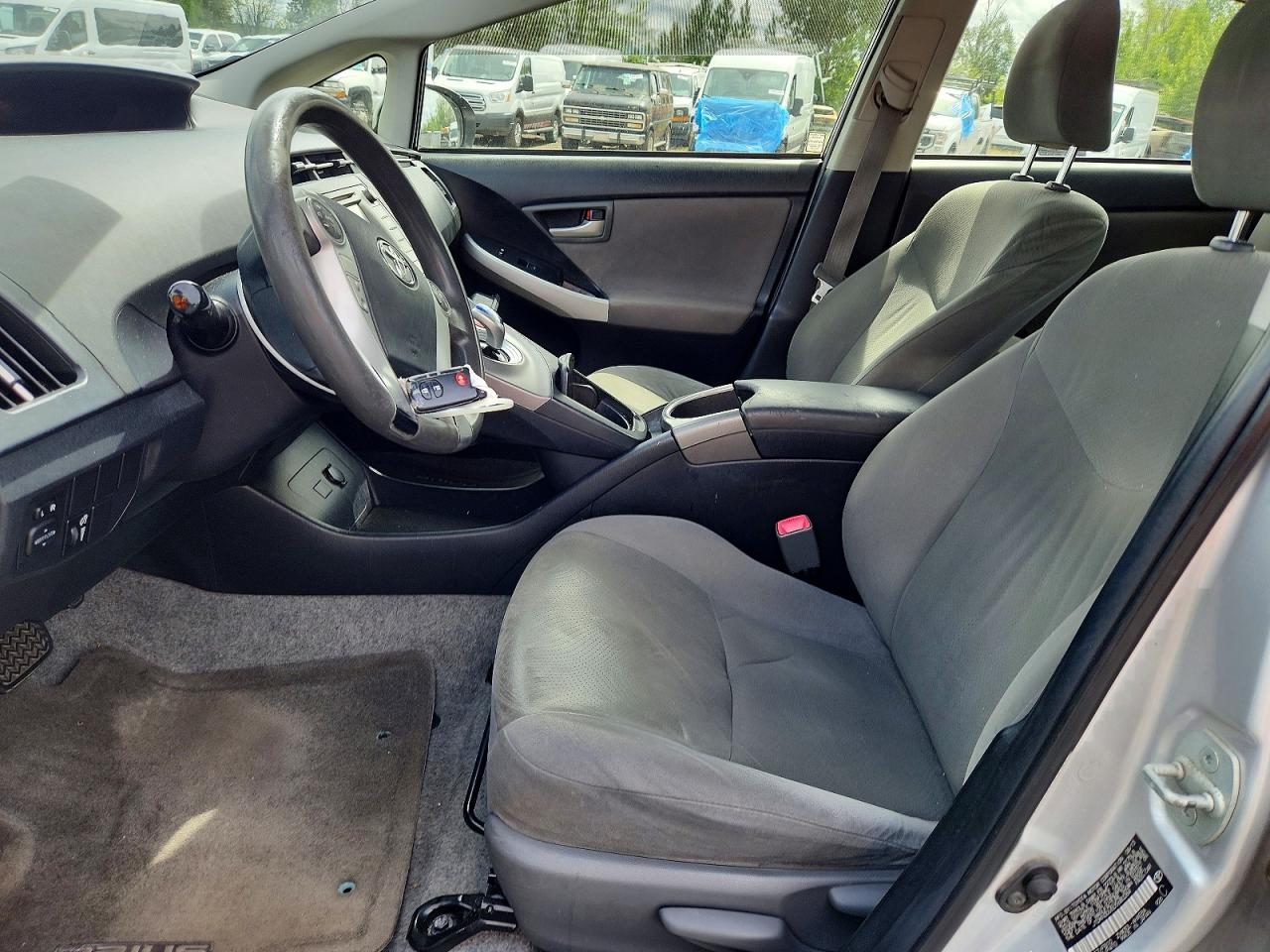 2013 TOYOTA PRIUS TWO photo 13