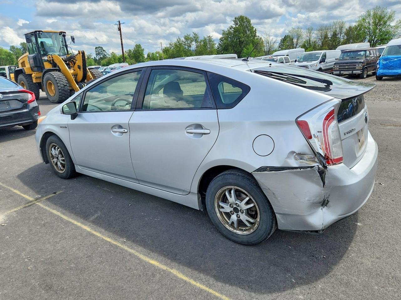 2013 TOYOTA PRIUS TWO photo 3