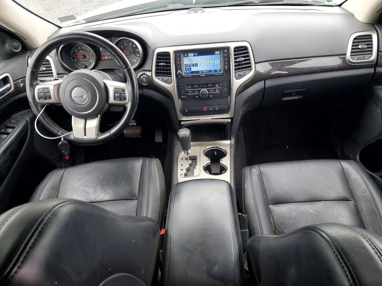 2011 JEEP GRAND CHEROKEE LAREDO photo 15