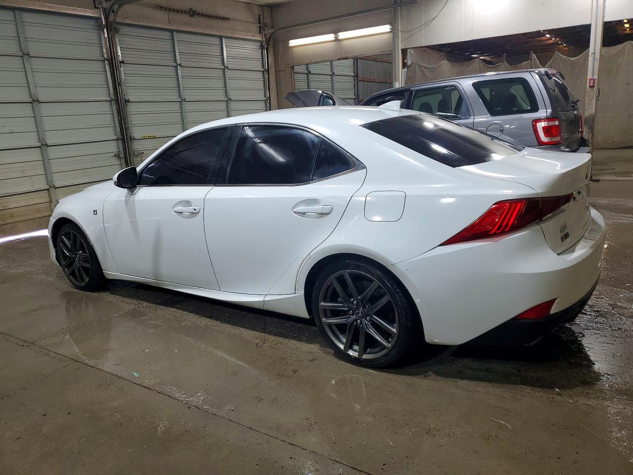 2018 LEXUS IS 300 photo 3