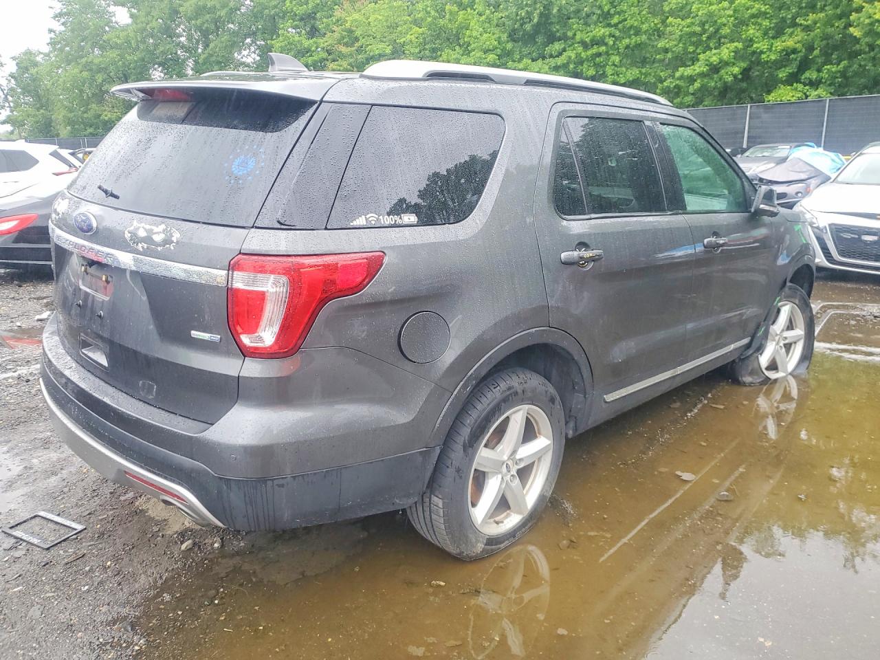 2017 FORD EXPLORER XLT photo 7