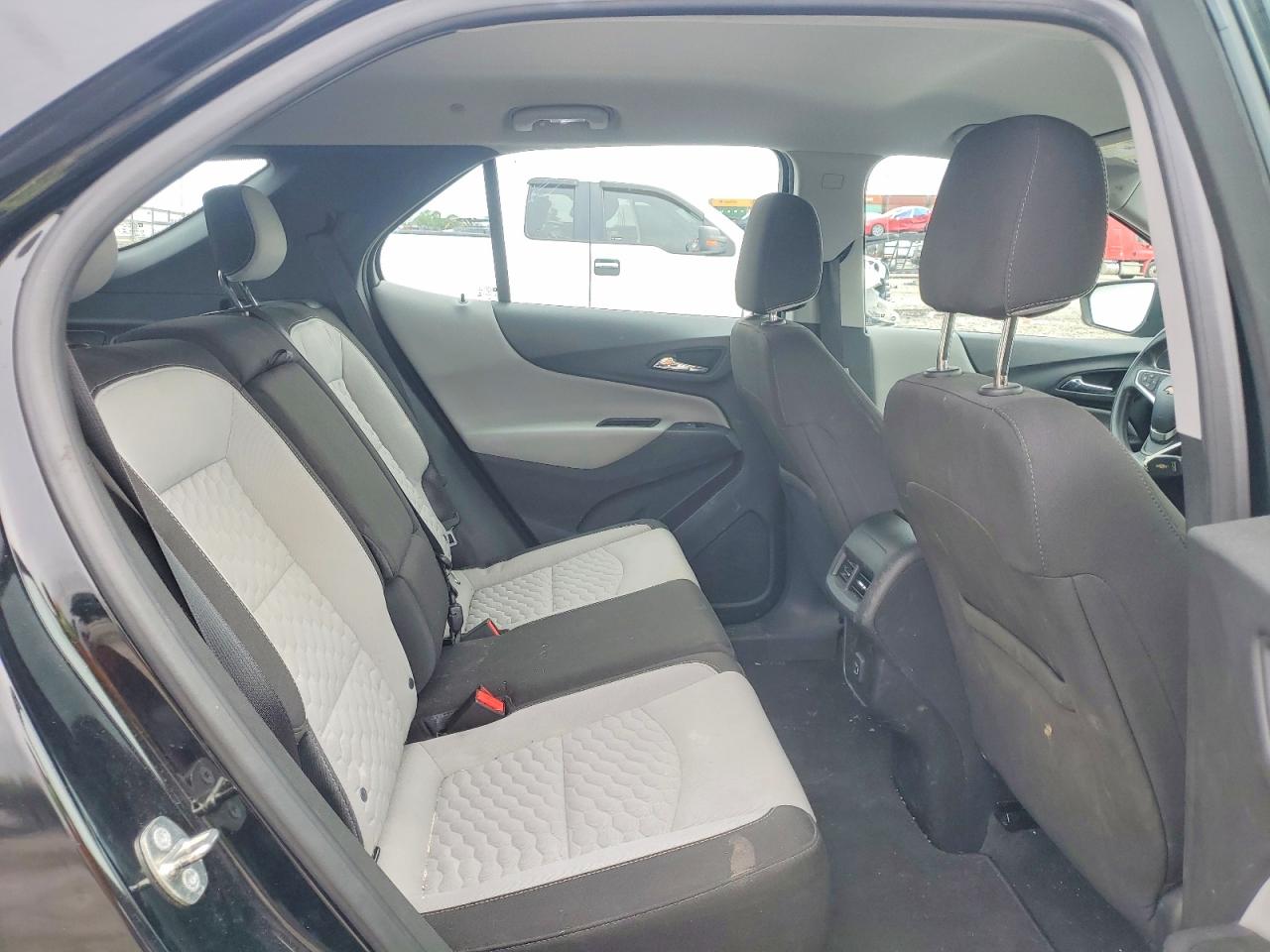 2019 CHEVROLET EQUINOX LS photo 10