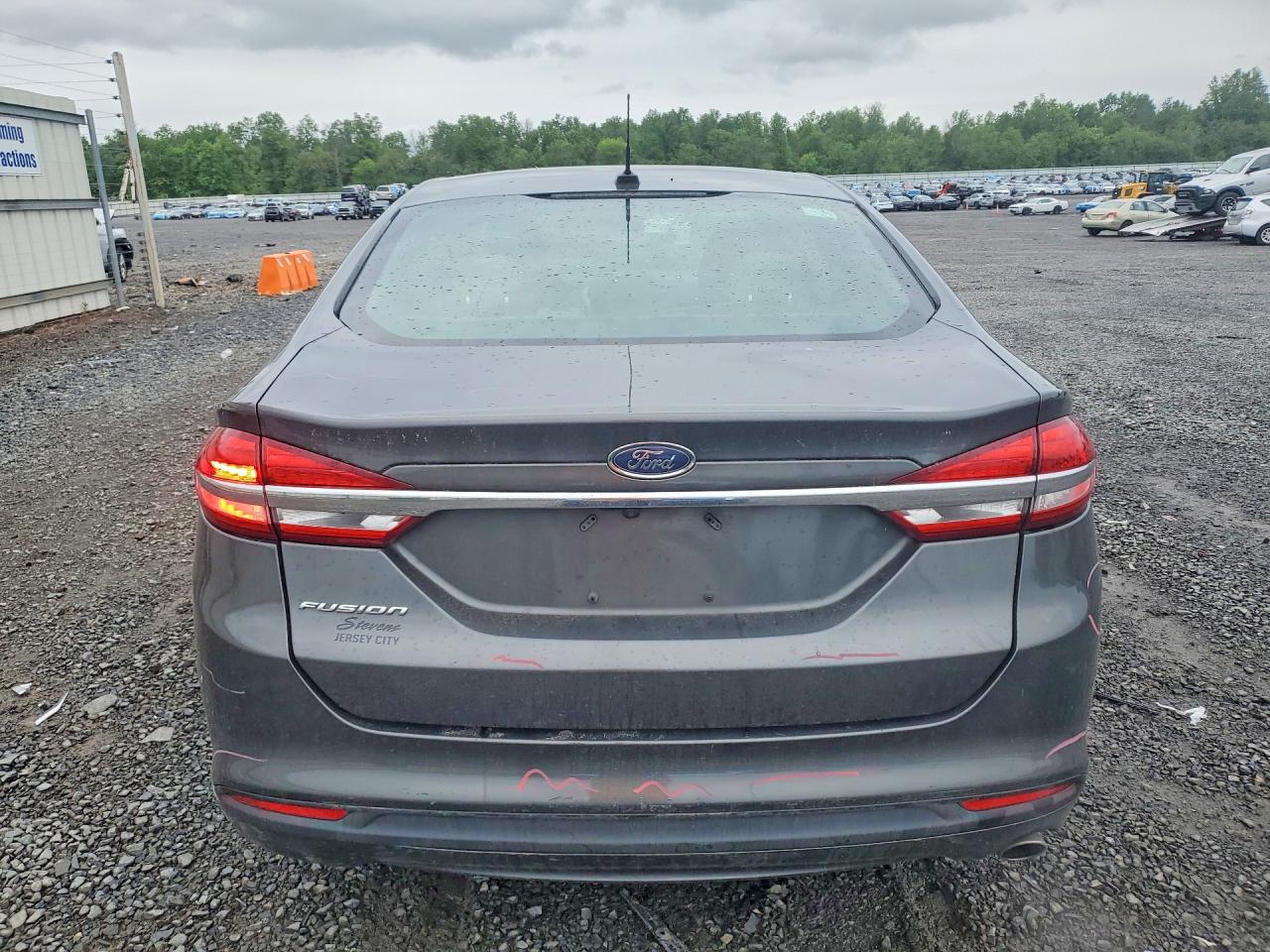 2017 FORD FUSION S photo 16
