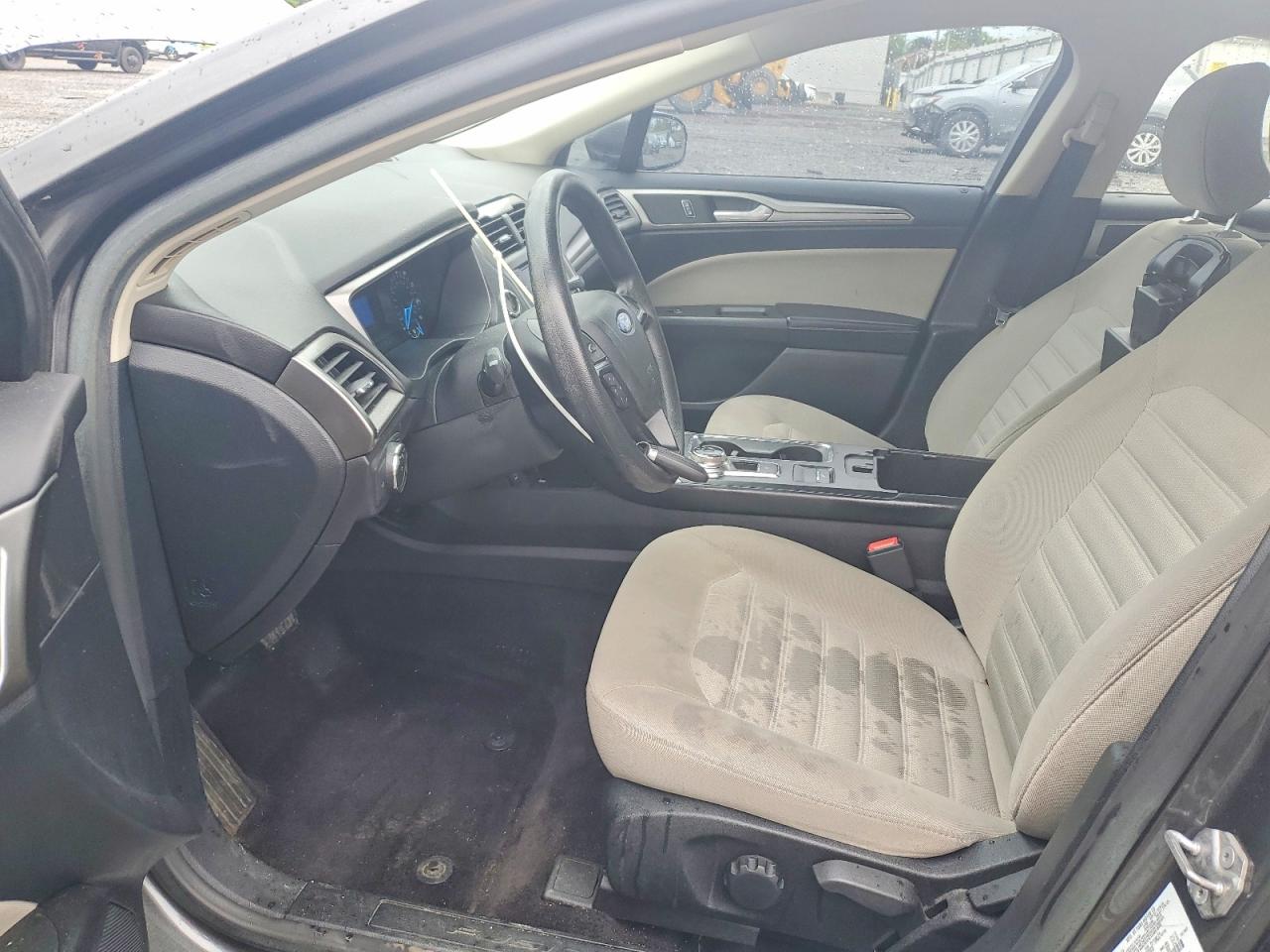 2017 FORD FUSION S photo 19