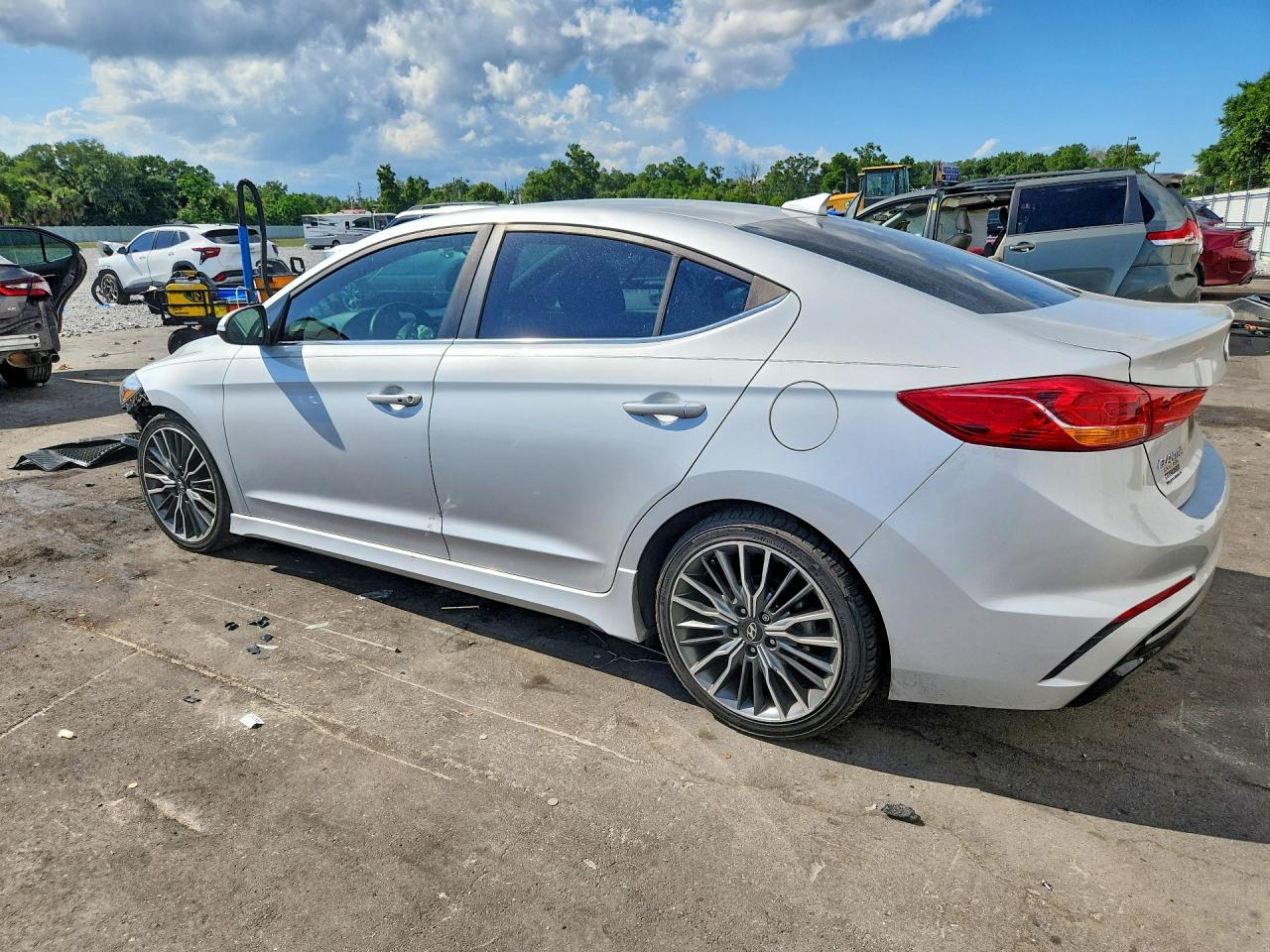 2018 HYUNDAI ELANTRA SPORT photo 3