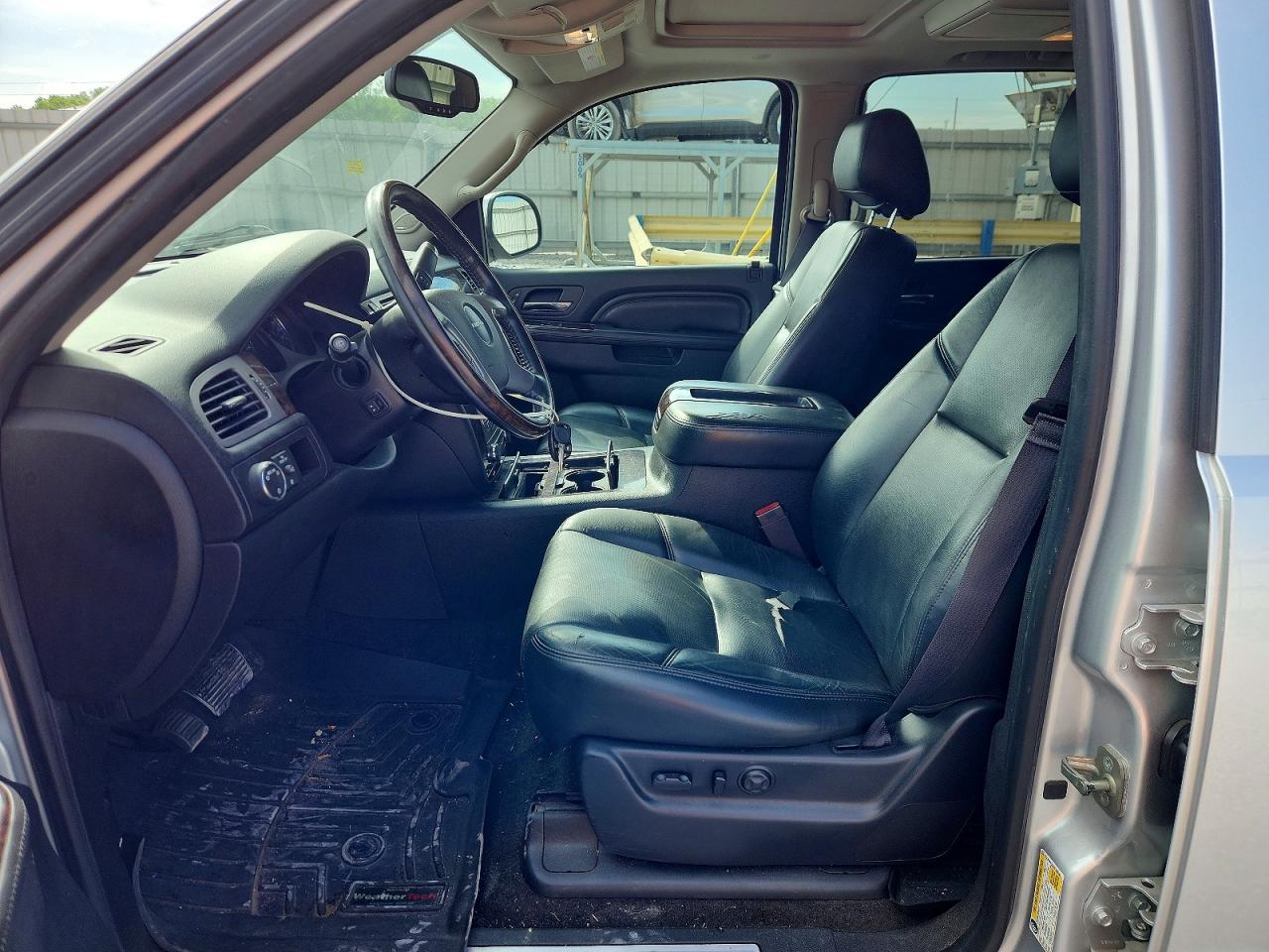 2014 GMC YUKON XL DENALI photo 13