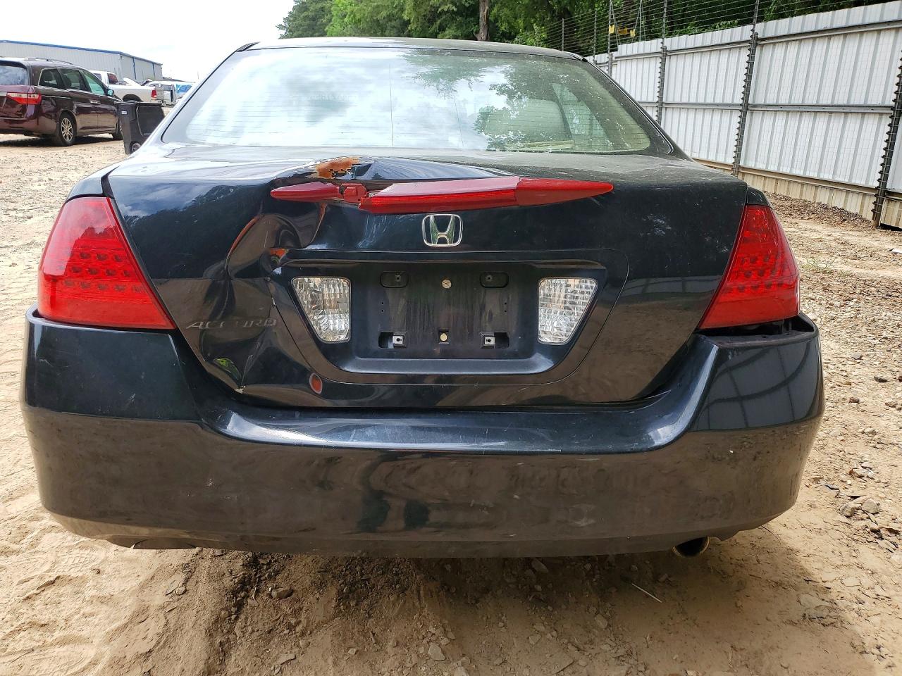 2007 HONDA ACCORD LX photo 16
