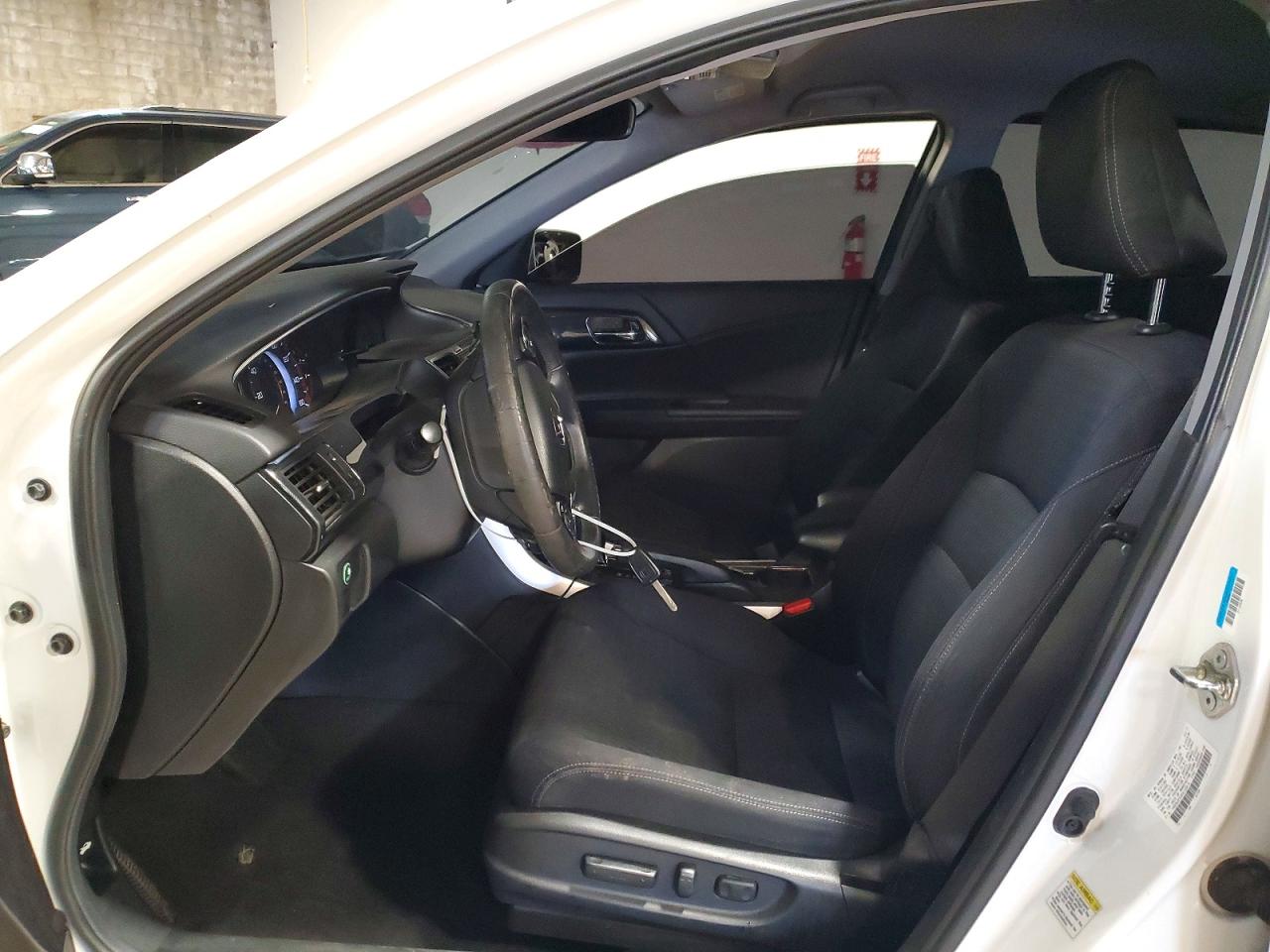 2015 HONDA ACCORD SPORT photo 7